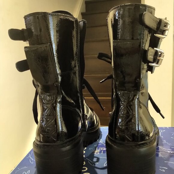 NEW DKNY Womens Bootie Combat Boots Moto Boots Patent Leather Black BART 6.5 - Picture 9 of 16